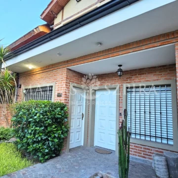 Venta Casa 6 ambientes Castelar Norte