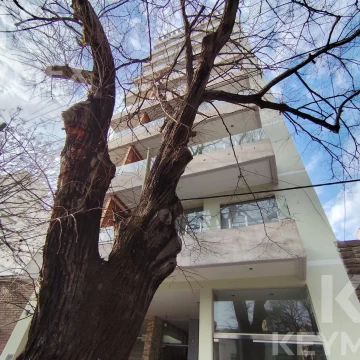 Local en venta a estrenar - La Plata