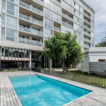 Exclusivo Penthouse con Terraza y Vista Panorámica al Río Parana