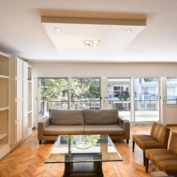 Venta Departamento  4 ambientes  con Balcon Aterrazado y Cochera en Recoleta