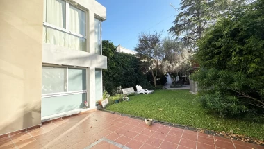 Casa en Venta, Abasto, Rosario, 3 dormitorios, patio y pileta !