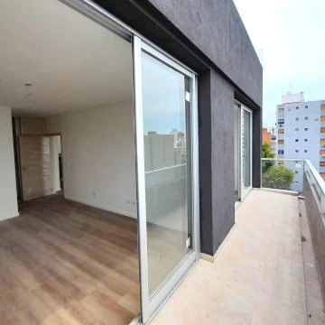 Dpto 3 amb con Terraza Propia Flores Norte c/FINANCIACIÓN!