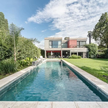Venta Casa 4 ambientes con Pileta en Haras Santa María Barrio El Molino