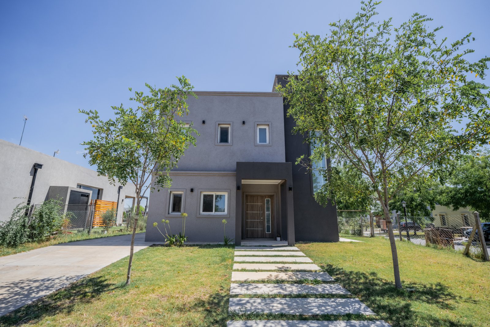 Frente de la casa