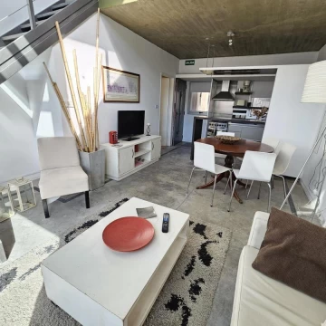 Venta de Penthouse Loft con Cochera en Palermo Hollywood