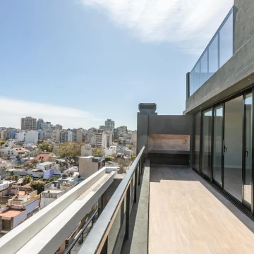Venta piso 2 ambientes balcón y parrilla