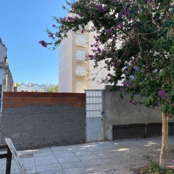 Terreno Lote en venta en Ramos Mejía, 8.66 x 43.30m ubicacion centrica Mauro Suarez propiedades