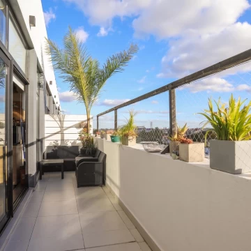 DEPARTAMENTO 3 AMBIENTES BALCÓN TERRAZA AMENITIES PREMIUM COCHERA COUNTRY URBANO