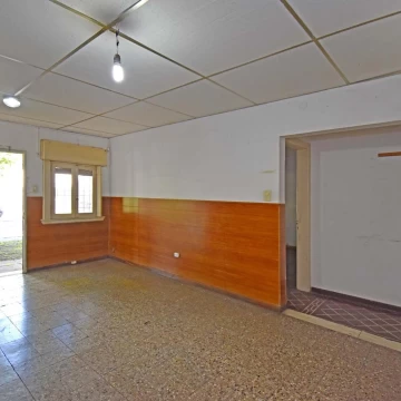 Venta pH en lote propio con 3 unidades Haedo A refaccionar