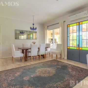 Casa en venta en el Barrio  Santa María De Tigre