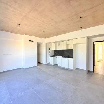 Departamento a estrenar 2 ambientes en venta en lujan centro con cochera