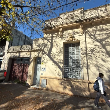 Alquiler Venta Casa o terreno en Echesortu múltiples usos