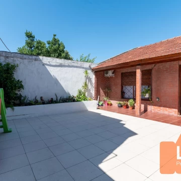 Casa Venta en Concejal Hector Noya (4) 3200
