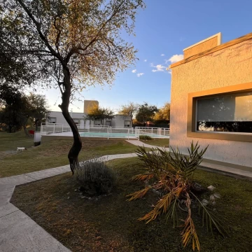 Turístico Venta en LEON XIII