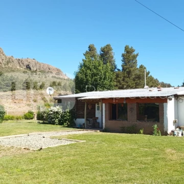 Casa Venta en Los tilos esquina los Alamos 1800