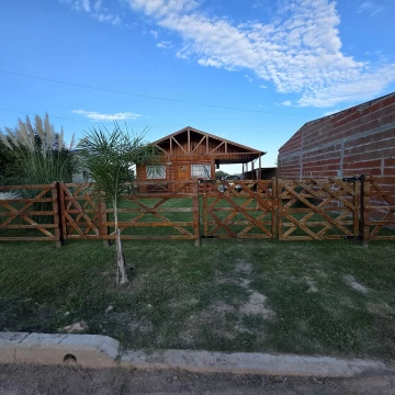 Casa Venta en Eva Peron 100