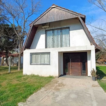 Casa Alquiler en Av Rivadavia 600