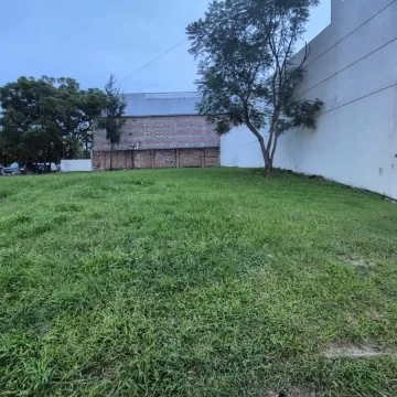 Terreno Venta en Av Sagrada Familia esquina Nazaret 900