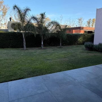 1778801067.jpg