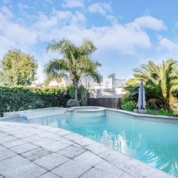 Venta Casa 4 Ambientes Quilmes Barrio Dorrego Pileta
