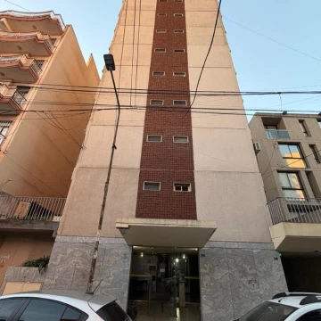 Departamento 2 ambientes en venta Ramos Mejía