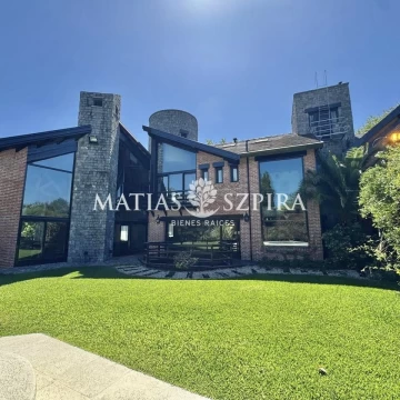 Casa en Venta en Campos de Álvarez
