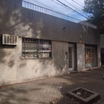 Arroyito: ampitud, espacios libres y lista para vivir