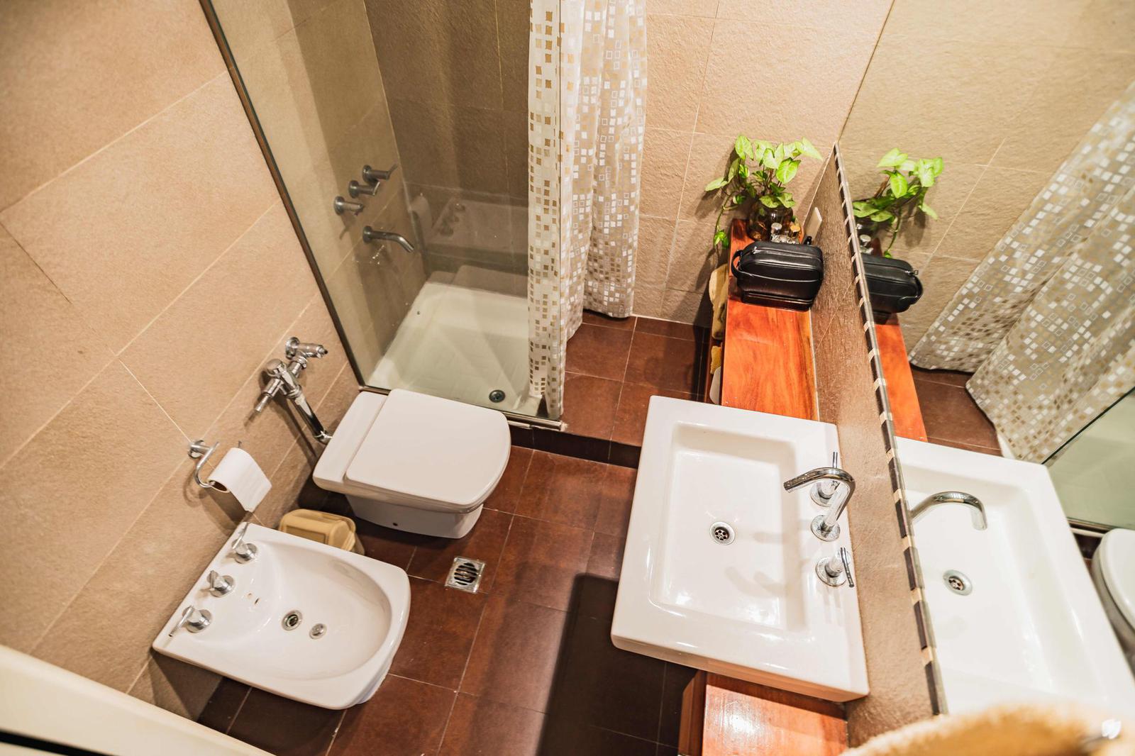 Baño con box de ducha