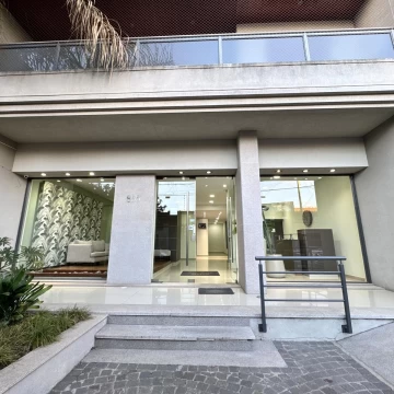 Venta de Semipiso con cochera, bauleras y amenities en Berazategui centro