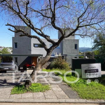 LA CUESTA - DUPLEX EN VENTA TRES DORMITORIOS