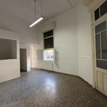 Local comercial Iriondo y San Juan