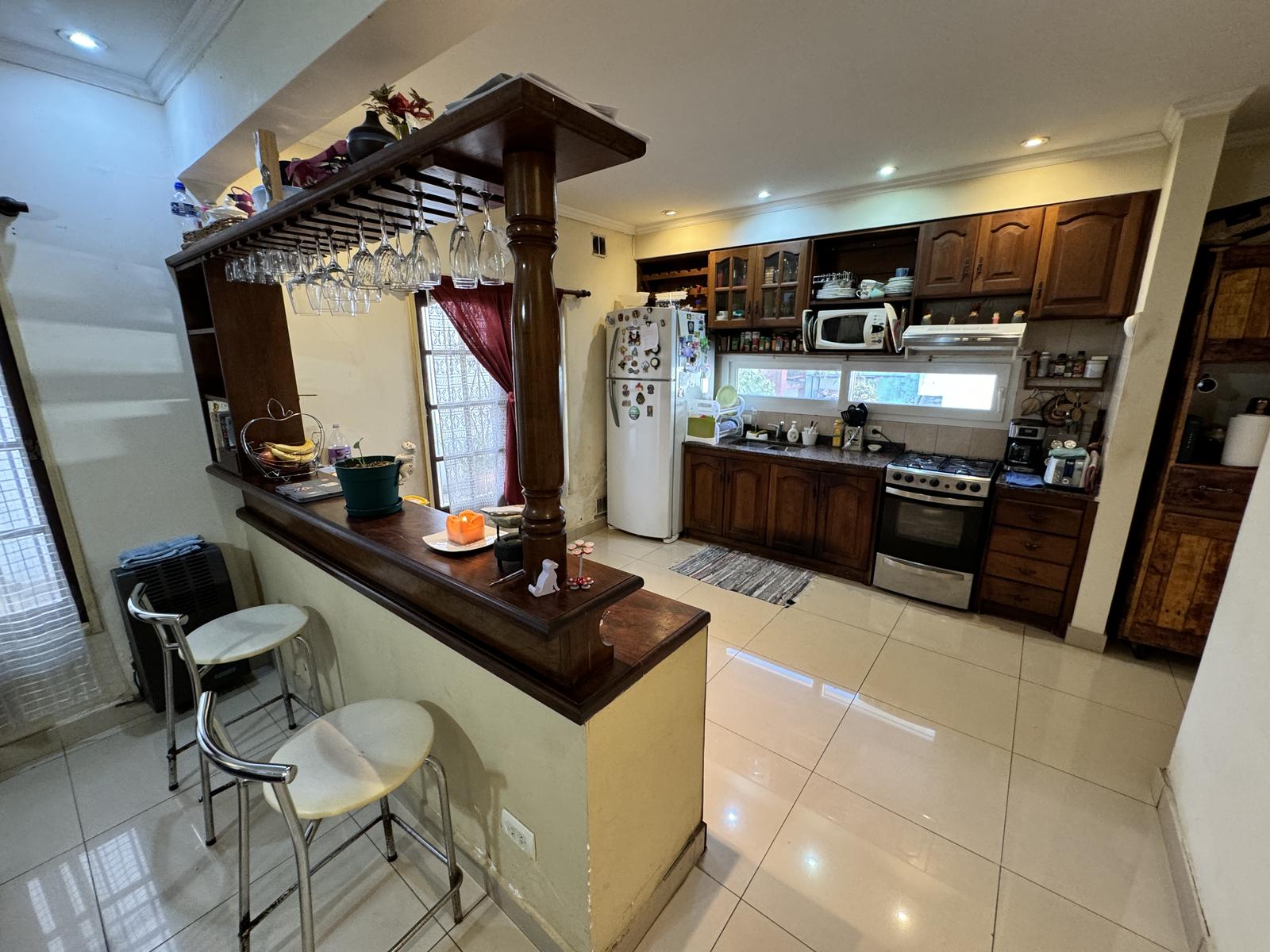 Venta Casa 4 Ambientes Cochera Terraza Parrilla APTO CREDITO en Villa Riachuelo - Principal