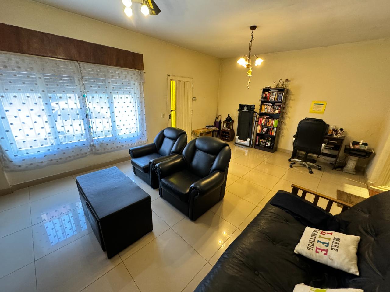 Venta Casa 4 Ambientes Cochera Terraza Parrilla APTO CREDITO en Villa Riachuelo - 4