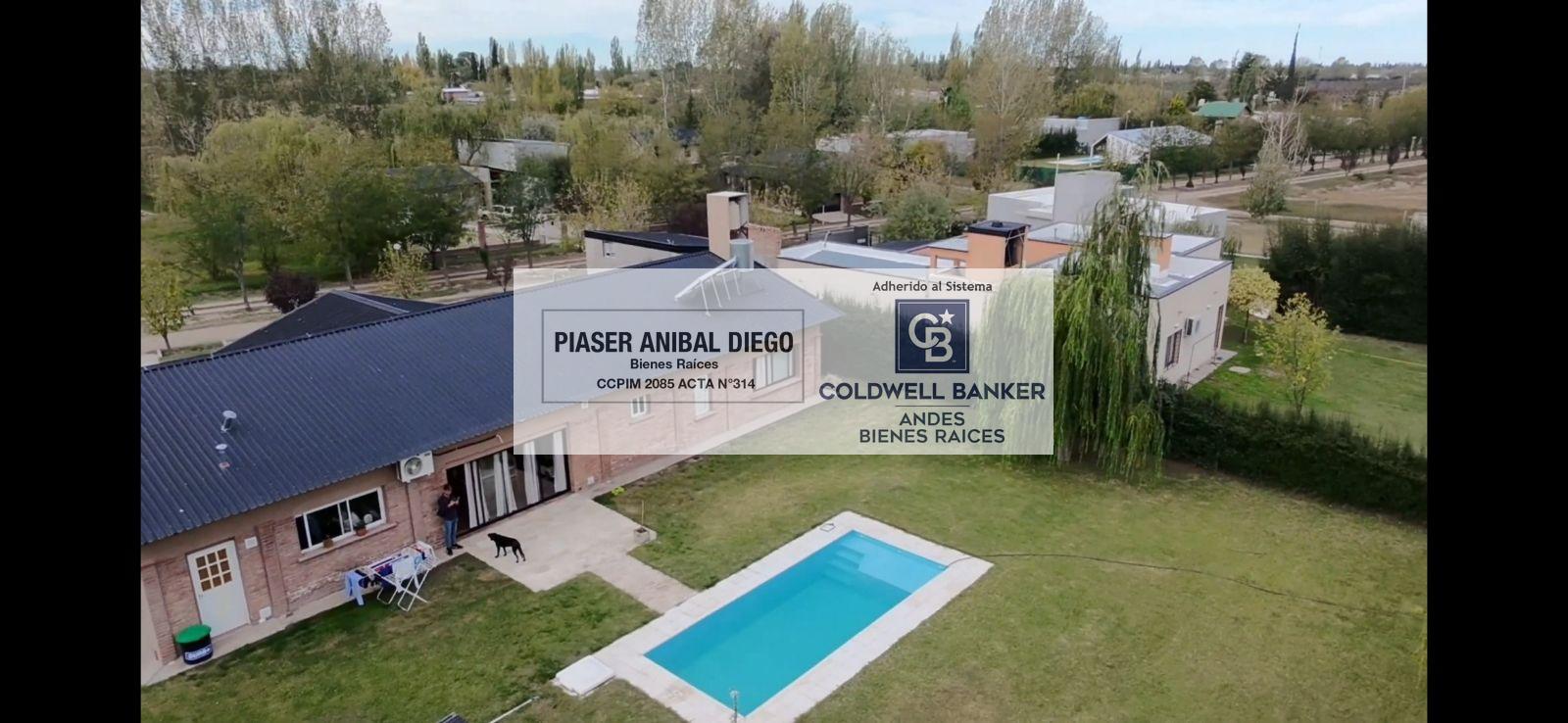 Casa de Categoría en Barrio Semi Privado – Acepta Permuta, Vehículo y Financia - 4