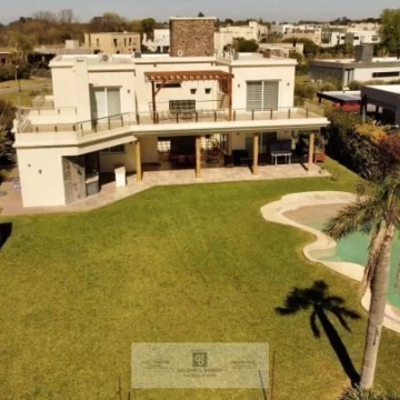 Casa en Country Haras Santa Maria