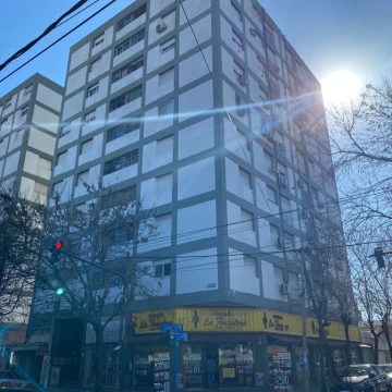 Venta de Departamento 4 ambientes en Caseros