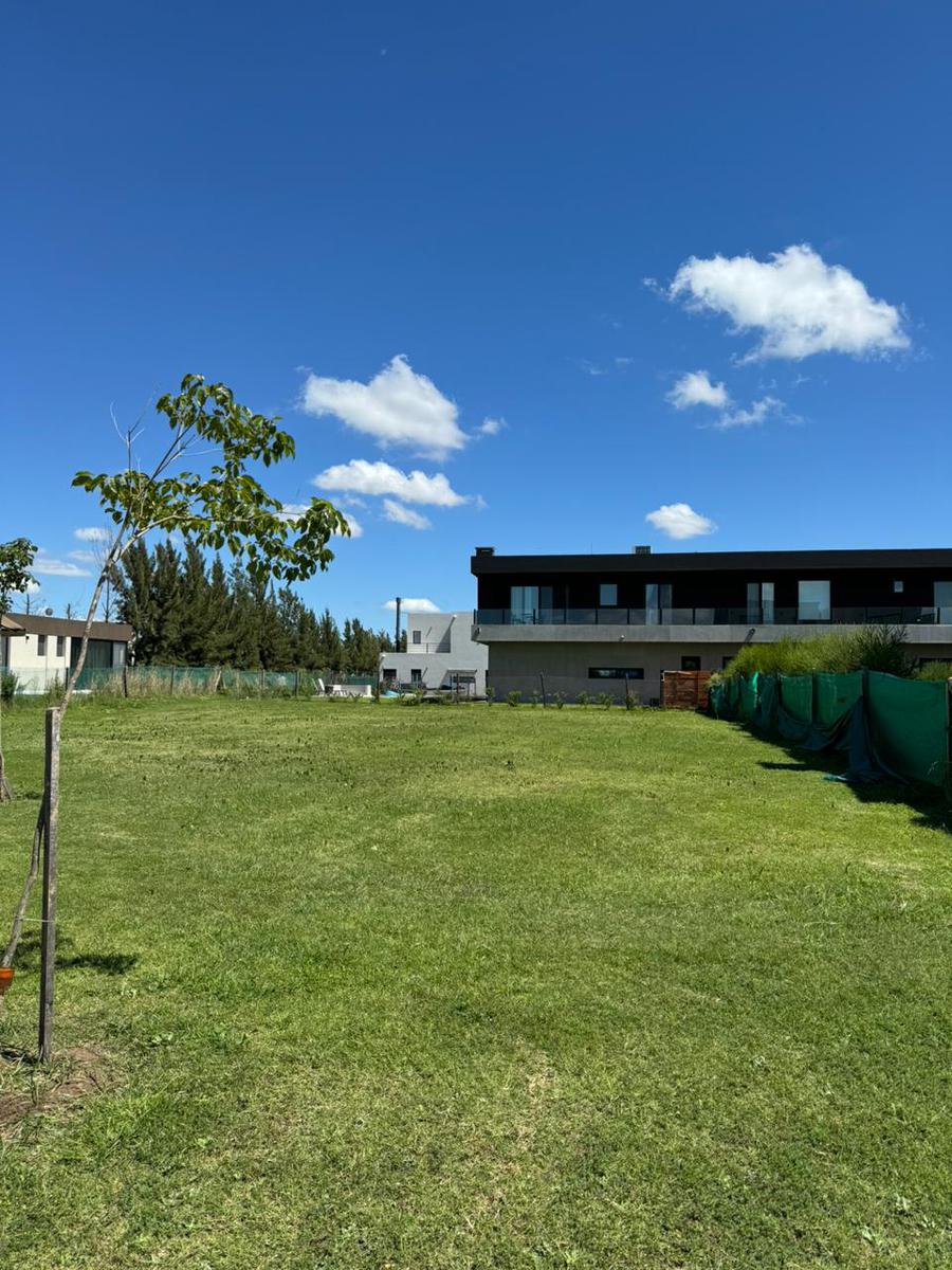 Espectacular Lote en Barrio Náutico Canal Villanueva con amarra incluida - Principal