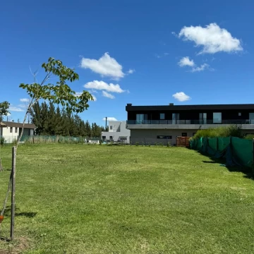 Espectacular Lote en Barrio Náutico Canal Villanueva con amarra incluida