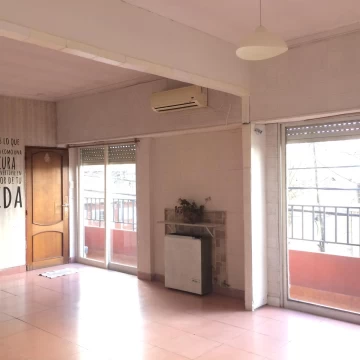 PH en venta de 3 amb - Apto crédito