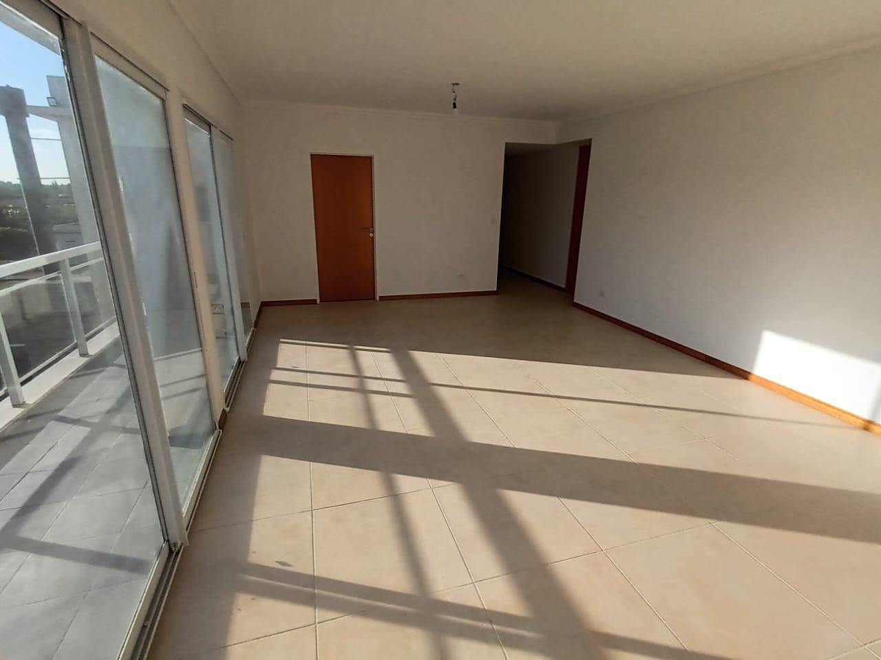 Departamento estilo Dúplex en Altos de Maschwitz - 4 AMB de Pozo - 5