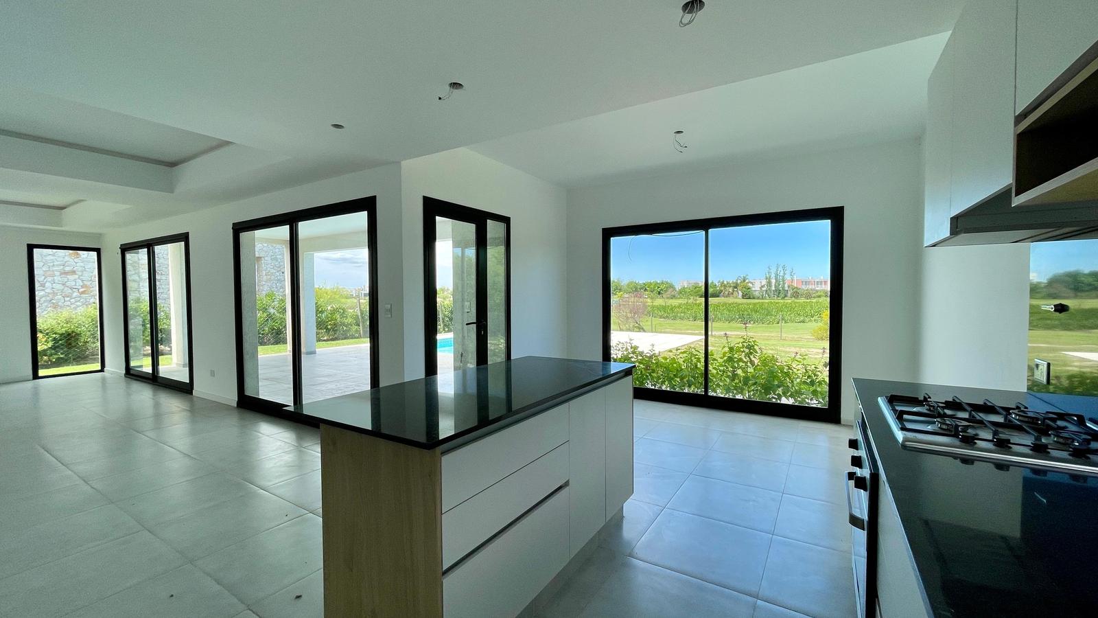 Casa en Venta en Canton al Golf - Canton Golf - vista al lago - 6 dormitorios - 4