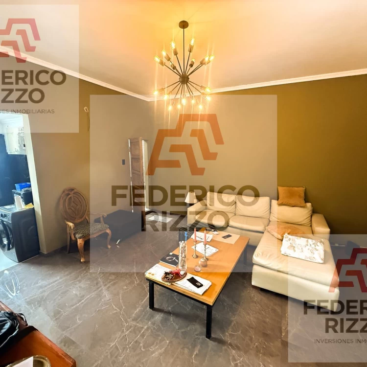 CASA EN VENTA! IMPECABLE! 2 DORMITORIOS! B° PUEYRREDON
