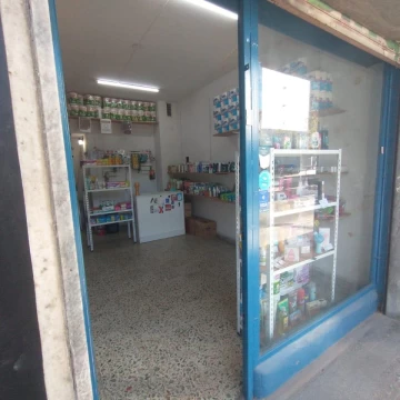 Local al frente en cuadra comercial - 18,48 m² -  Baño - Villa Urquiza.