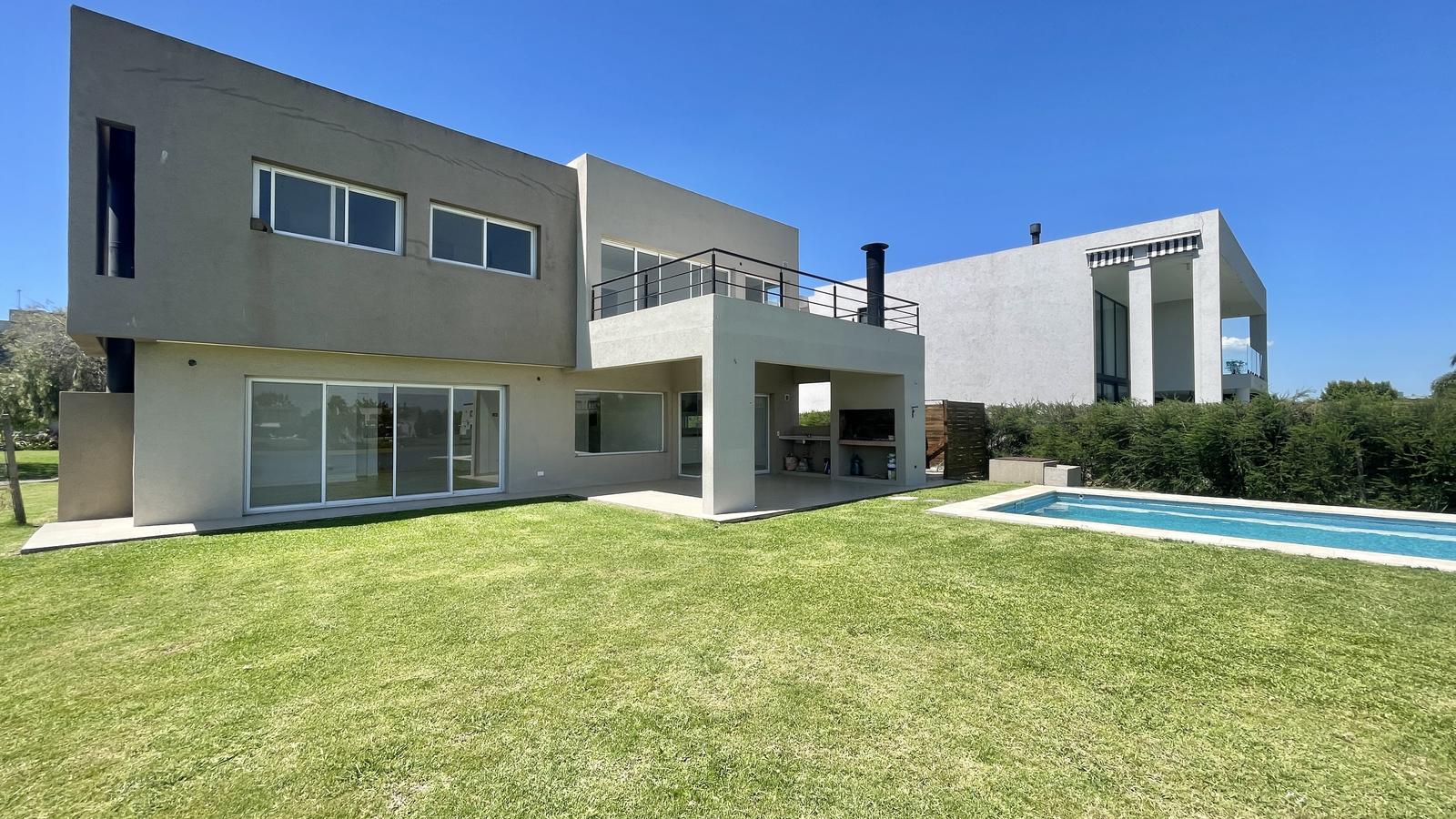 Casa en Canton a la Laguna en Venta - Con Piscina - 3