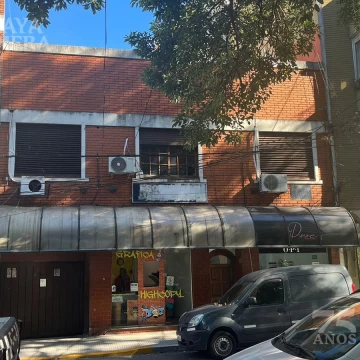 Oficina - en alquiler   - frente a la estacion de Olivos -  30 mts