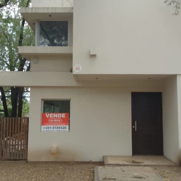 Dúplex en Venta en Villa Warcalde de 3 dormitorios en Housing