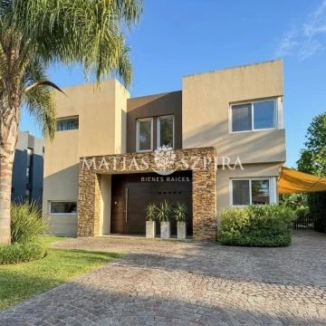 Casa en Venta en Alvarez del Bosque