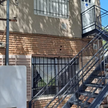 CASA  DE 1 DORMITORIO