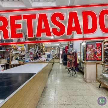 RETASADO - MT de Alvear y Montevideo - Local Apto Todo Destino y   Departamento - RECOLETA
