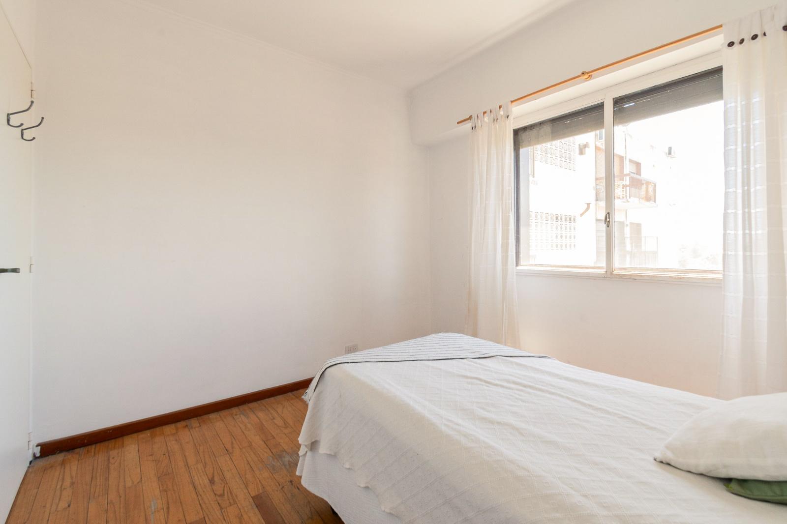 2do dormitorio con placard